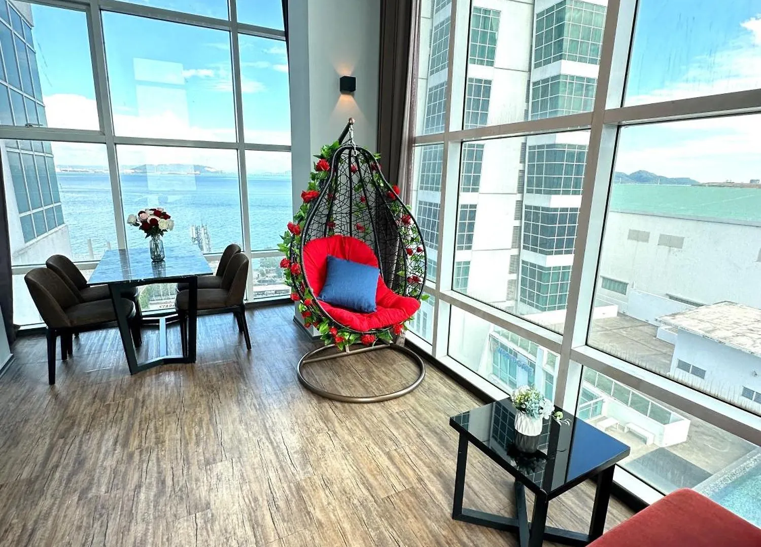 Apartment Amazing Seaview Duplex George Town Maritime Suites 07 Ma­lay­sia