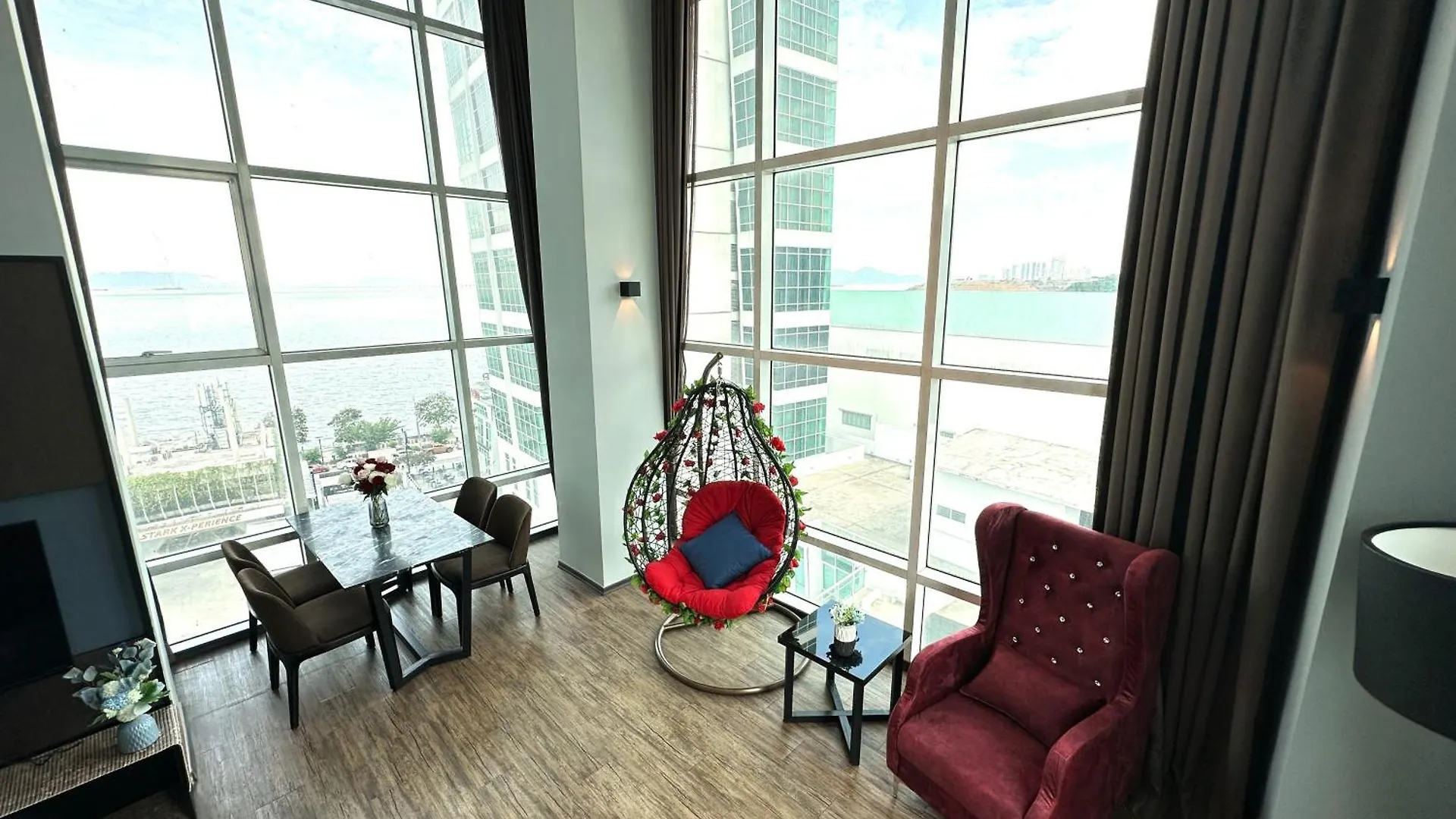 Apartment Amazing Seaview Duplex George Town Maritime Suites 07
