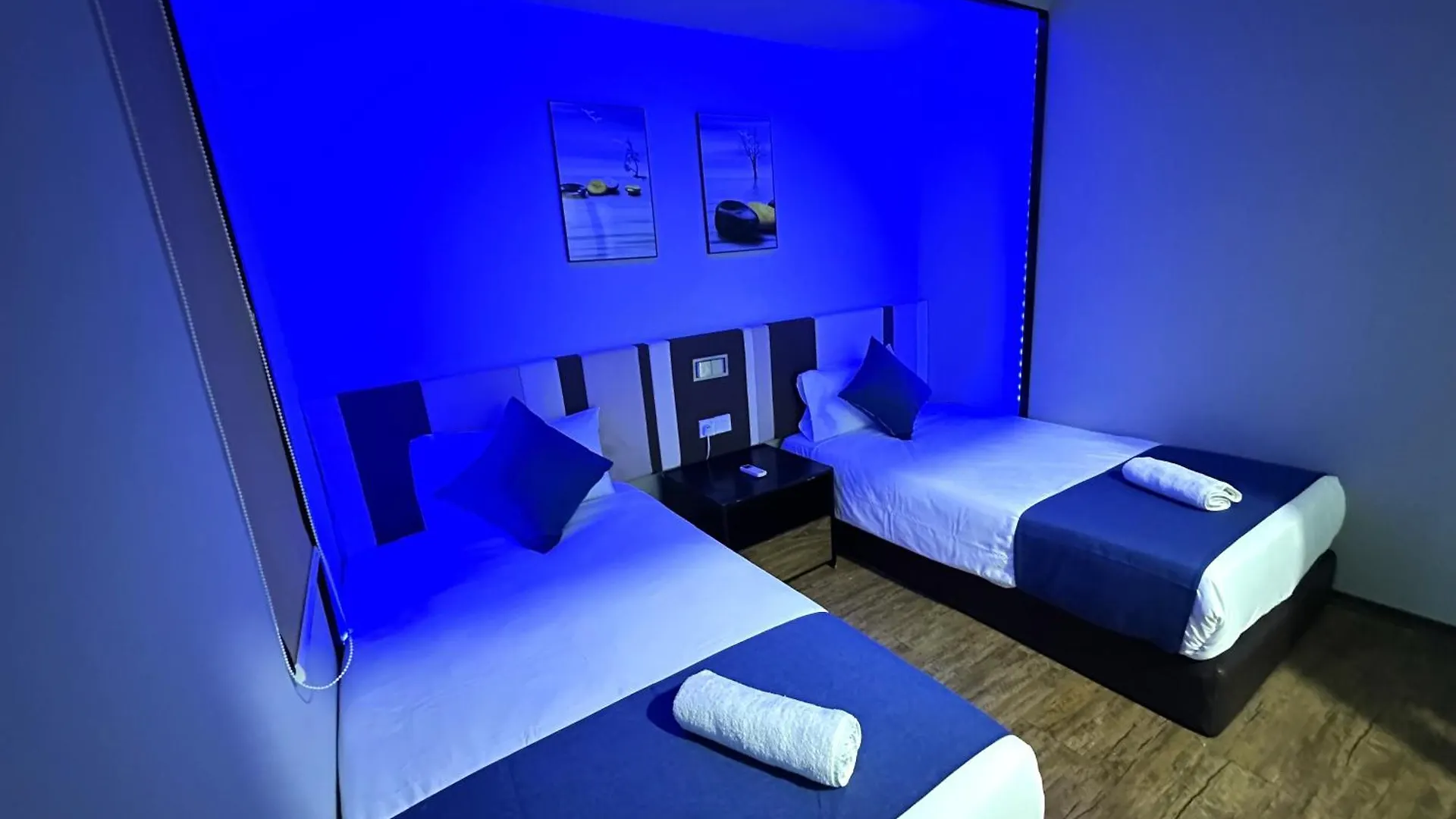 Apartment Amazing Seaview Duplex George Town Maritime Suites 07