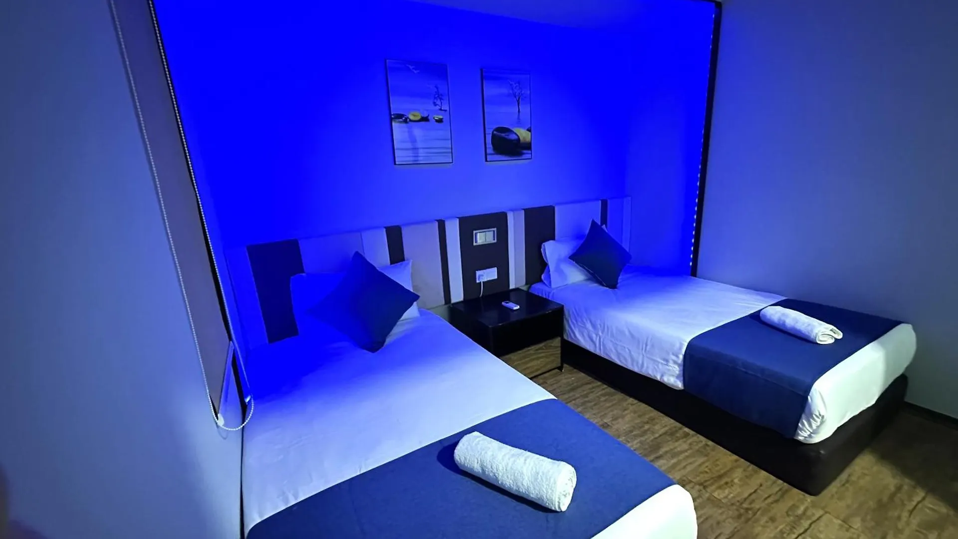 Amazing Seaview Duplex George Town Maritime Suites 07 0*,