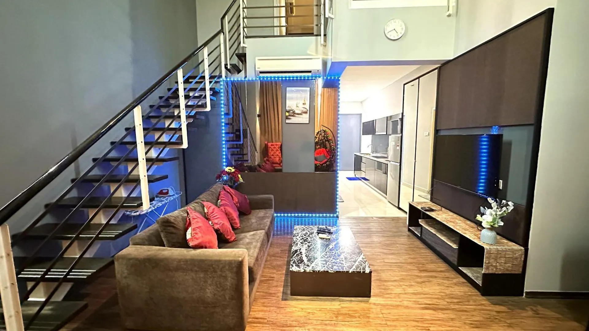Apartment Amazing Seaview Duplex George Town Maritime Suites 07