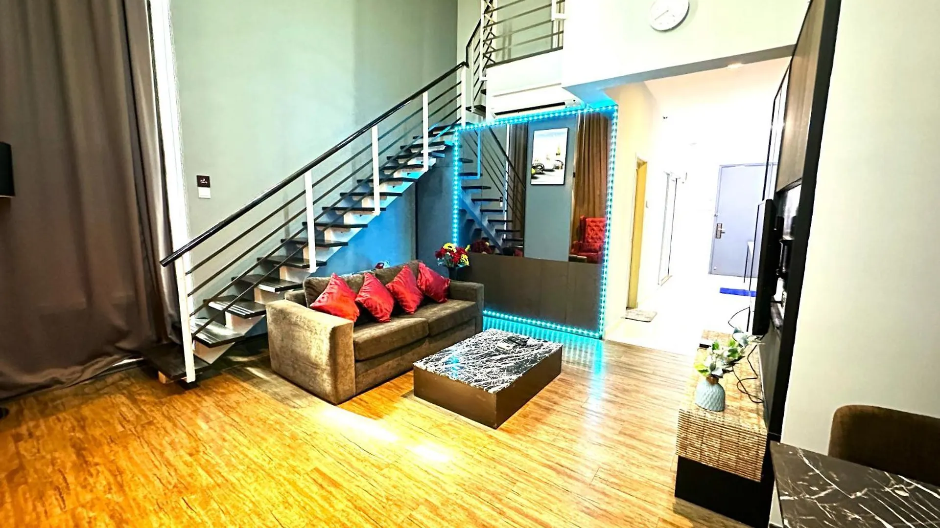 Amazing Seaview Duplex George Town Maritime Suites 07