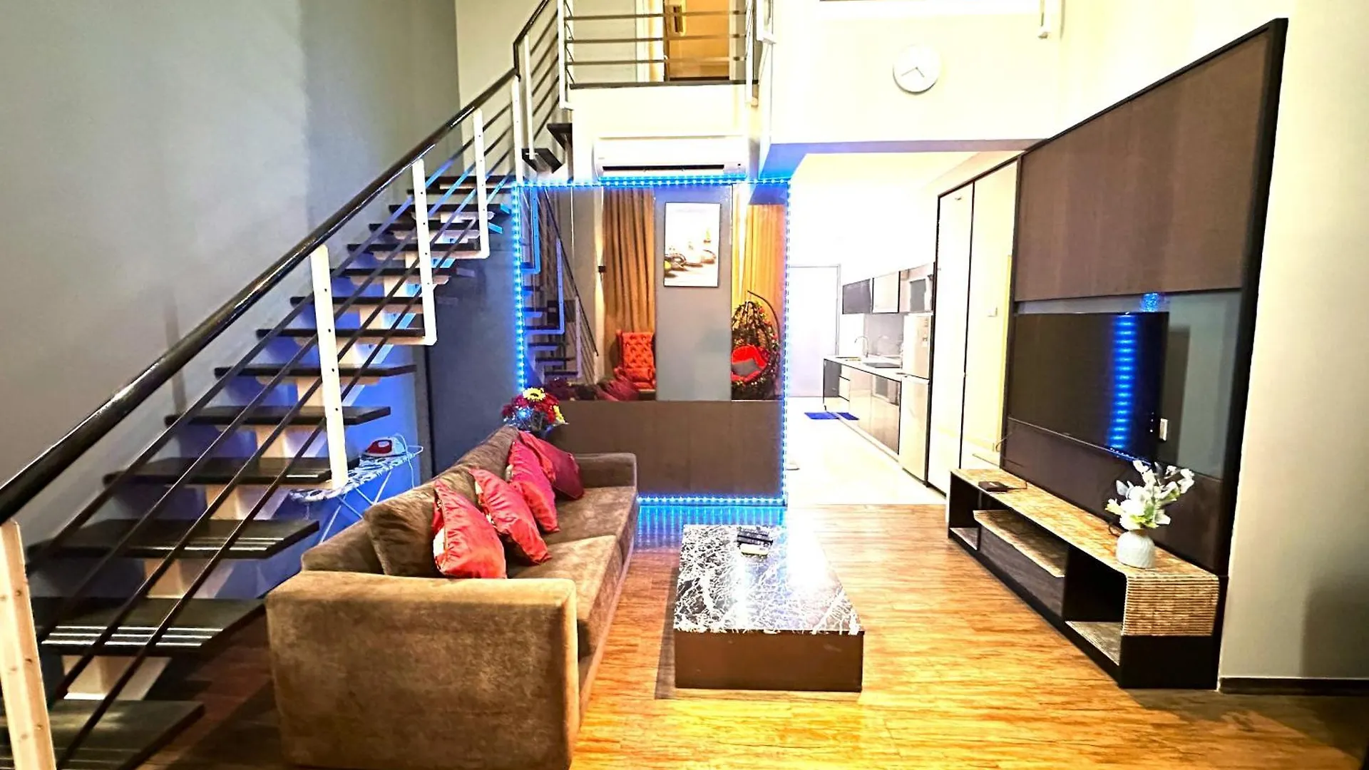 Amazing Seaview Duplex George Town Maritime Suites 07 Daire